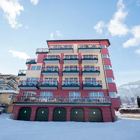 Kohlerhof - 4 Star Wellness & Active Hotel Fuegen