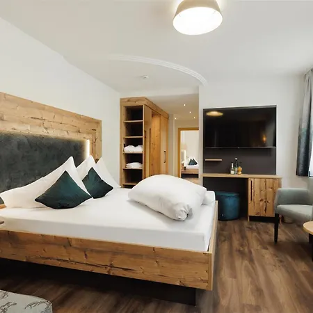 Kohlerhof - 4 Star Wellness & Active Hotell 4*