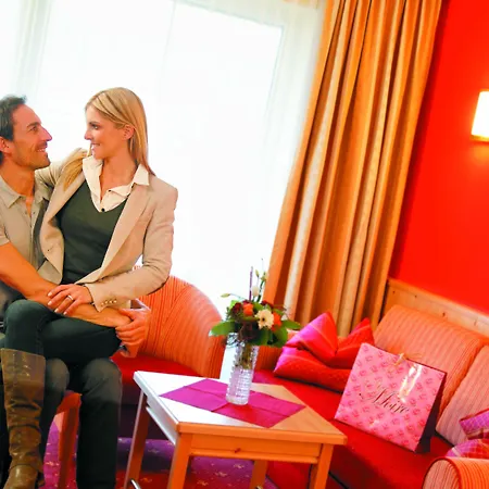 Hotel Kohlerhof - 4 Star Wellness & Active 4*