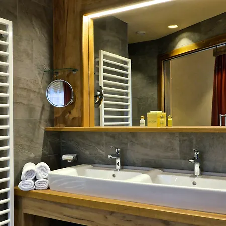 Hotel Kohlerhof - 4 Star Wellness & Active 4*