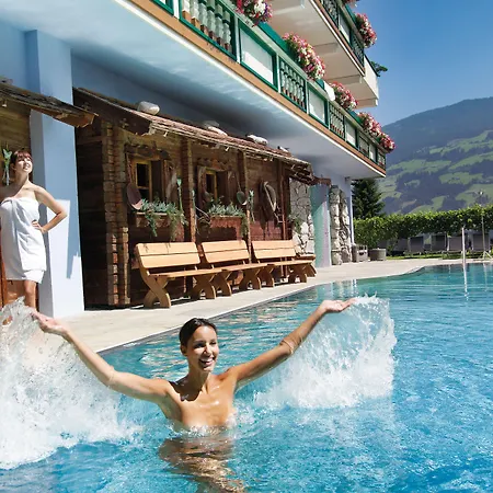 Kohlerhof - 4 Star Wellness & Active Hotel 4*