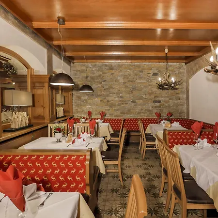 Hotel Kohlerhof - 4 Star Wellness & Active Fuegen