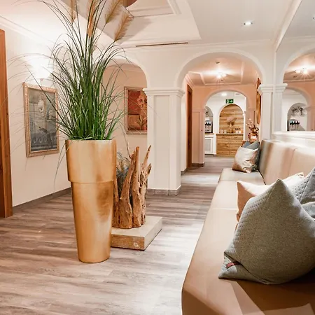 Kohlerhof - 4 Star Wellness & Active 4* Fuegen