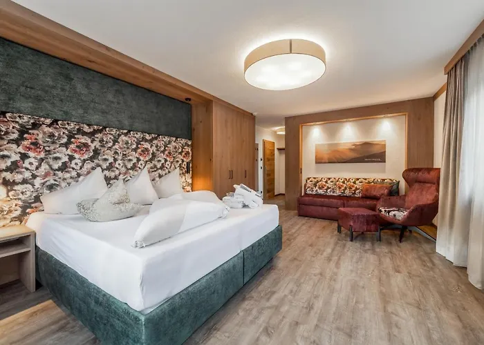 Hotell Kohlerhof - 4 Star Wellness & Active Fügen