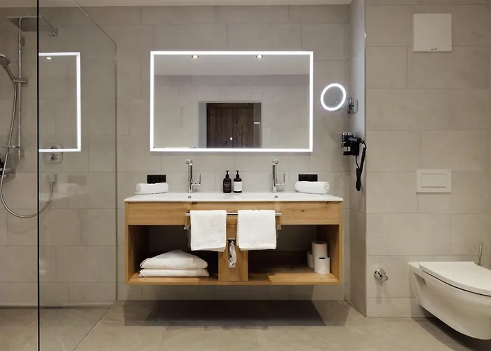 Hotel Kohlerhof - 4 Star Wellness & Active 4*