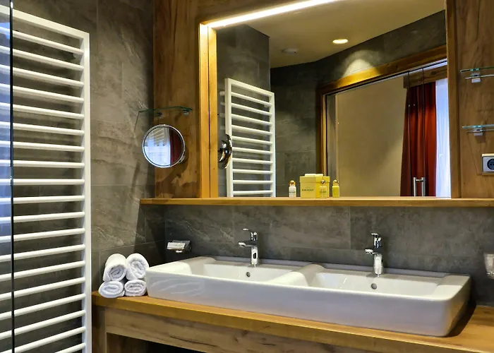 Hotell Kohlerhof - 4 Star Wellness & Active 4*